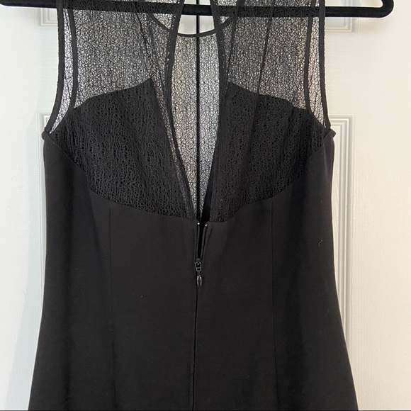 Lace V-Line Bodycon Dress - Picture 2 of 4